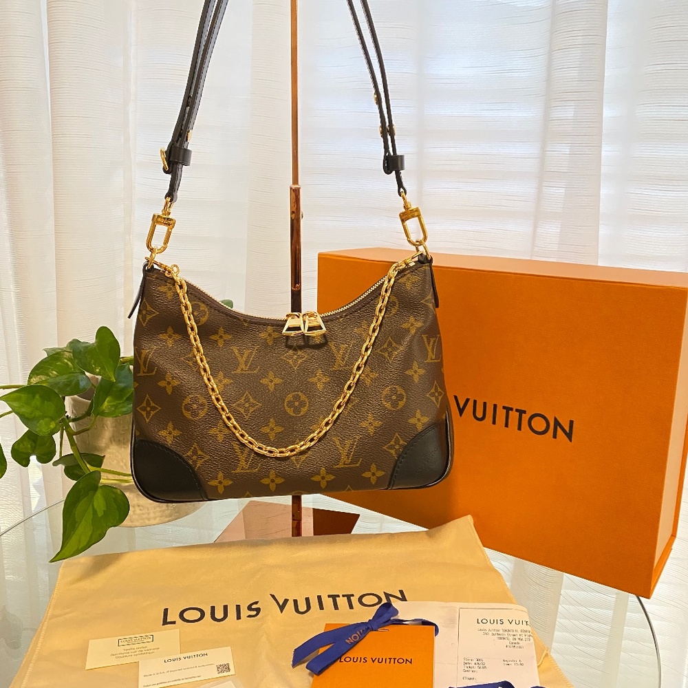 Authentic Louis Vuitton boulogne monogram